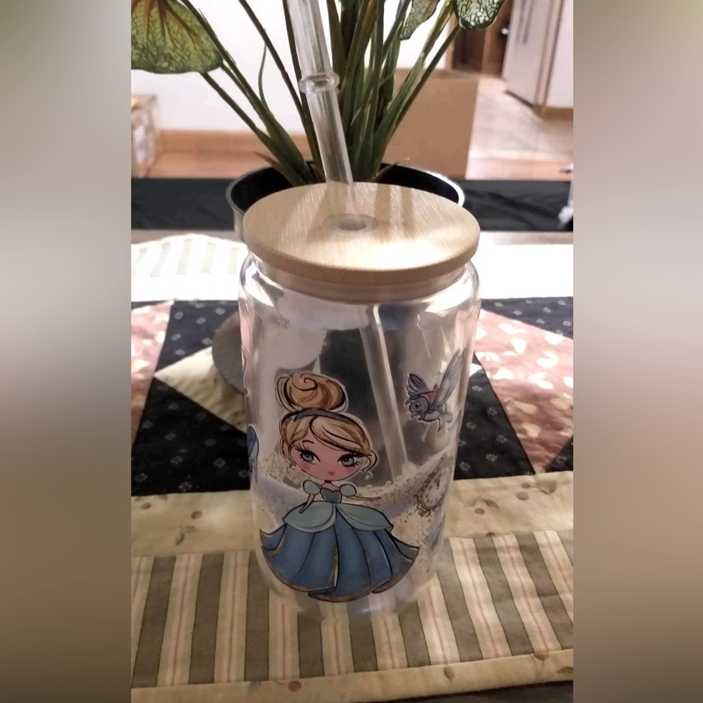 Iridescent 16oz glass cups with straw .